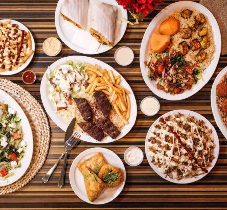 مطعم Lazeez Shawarma