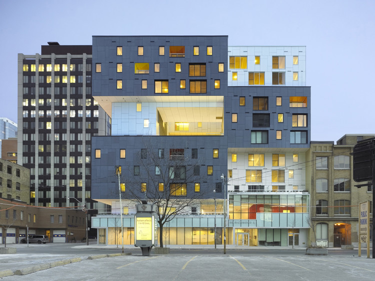 المشروعات السكنية المشتركة في تورنتو
