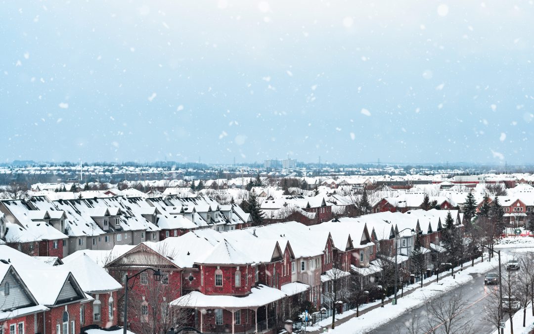 مئة ألف منزل بدون كهرباء في كيبيك بسبب العواصف الثلجية