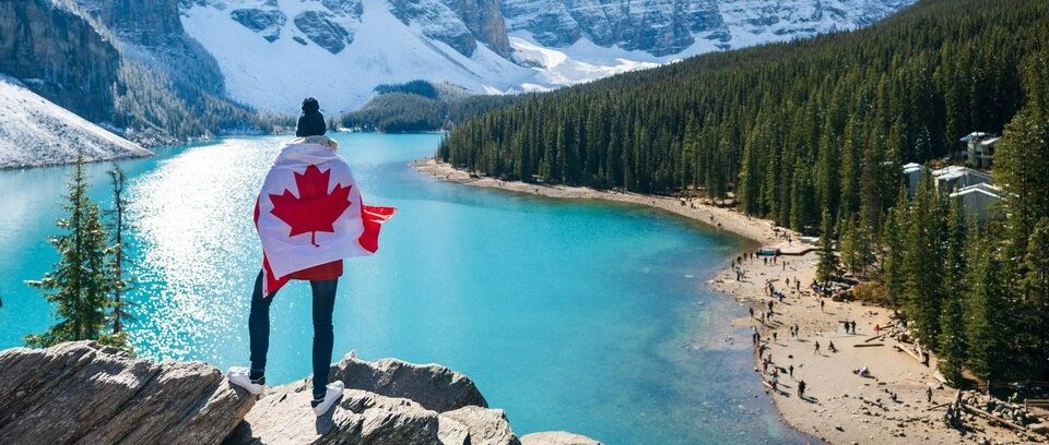 أمينة سلطان