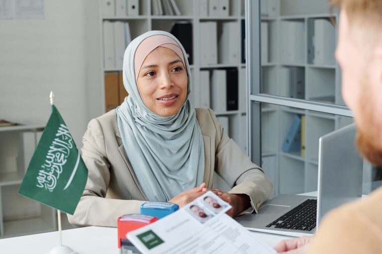 السفارات العربية في كندا