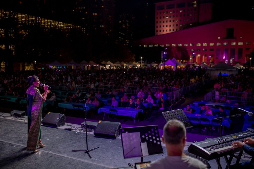 مهرجان مصري أجواء احتفالية عائلية مفتوحة في ميسيساغا