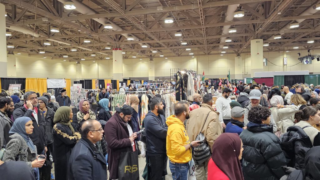 معرض بازار ومأكولات حلال من مختلف الثقافات في مؤتمر RIS 2025 بتورونتو