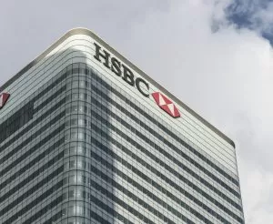 بنك رويال RBC يستحوذ على HSBC كندا ويعد بتجارب عملاء استثنائية